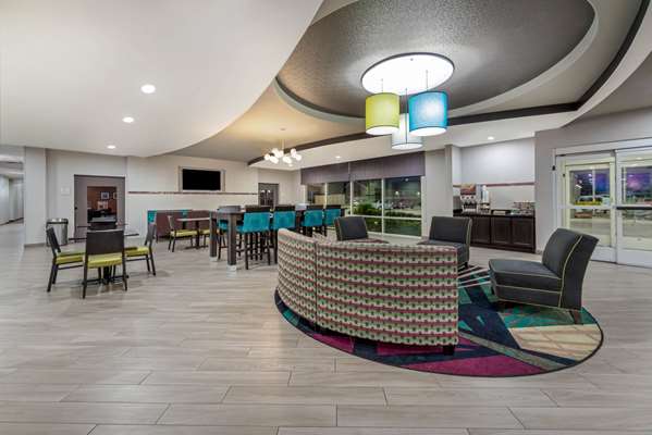  - La Quinta Inn & Suites North Humble