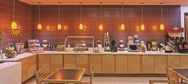  - La Quinta Inn & Suites Austin