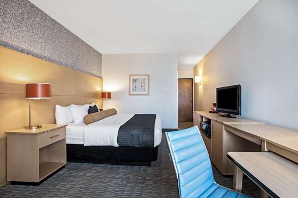  - La Quinta Inn & Suites Austin