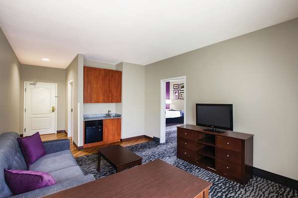 Suite - La Quinta Inn Denham Springs Baton Rouge - I-12, Exit 7