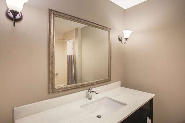 - La Quinta Inn Denham Springs Baton Rouge - I-12, Exit 7