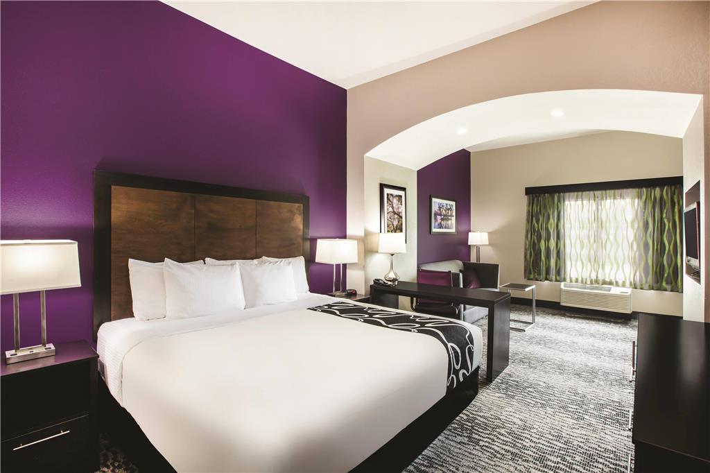 LA QUINTA INN STE DENHAM SPRINGS-guestroom-Guest Room,On-Site.jpg