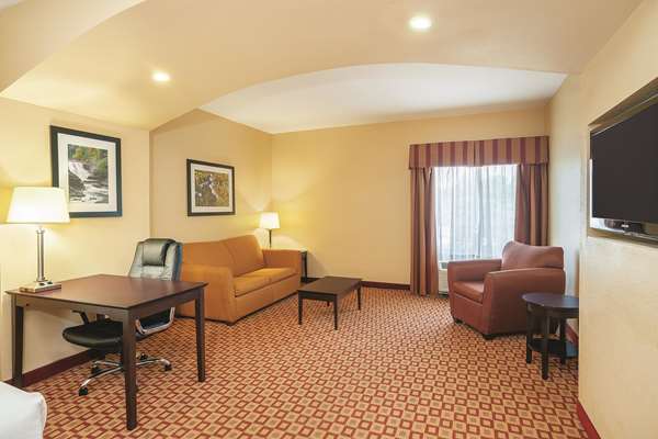  - La Quinta Inn & Suites Verona