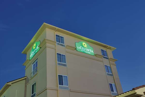 Exterior view - La Quinta Inn & Suites Verona