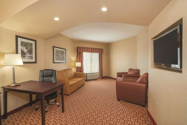  - La Quinta Inn & Suites Verona
