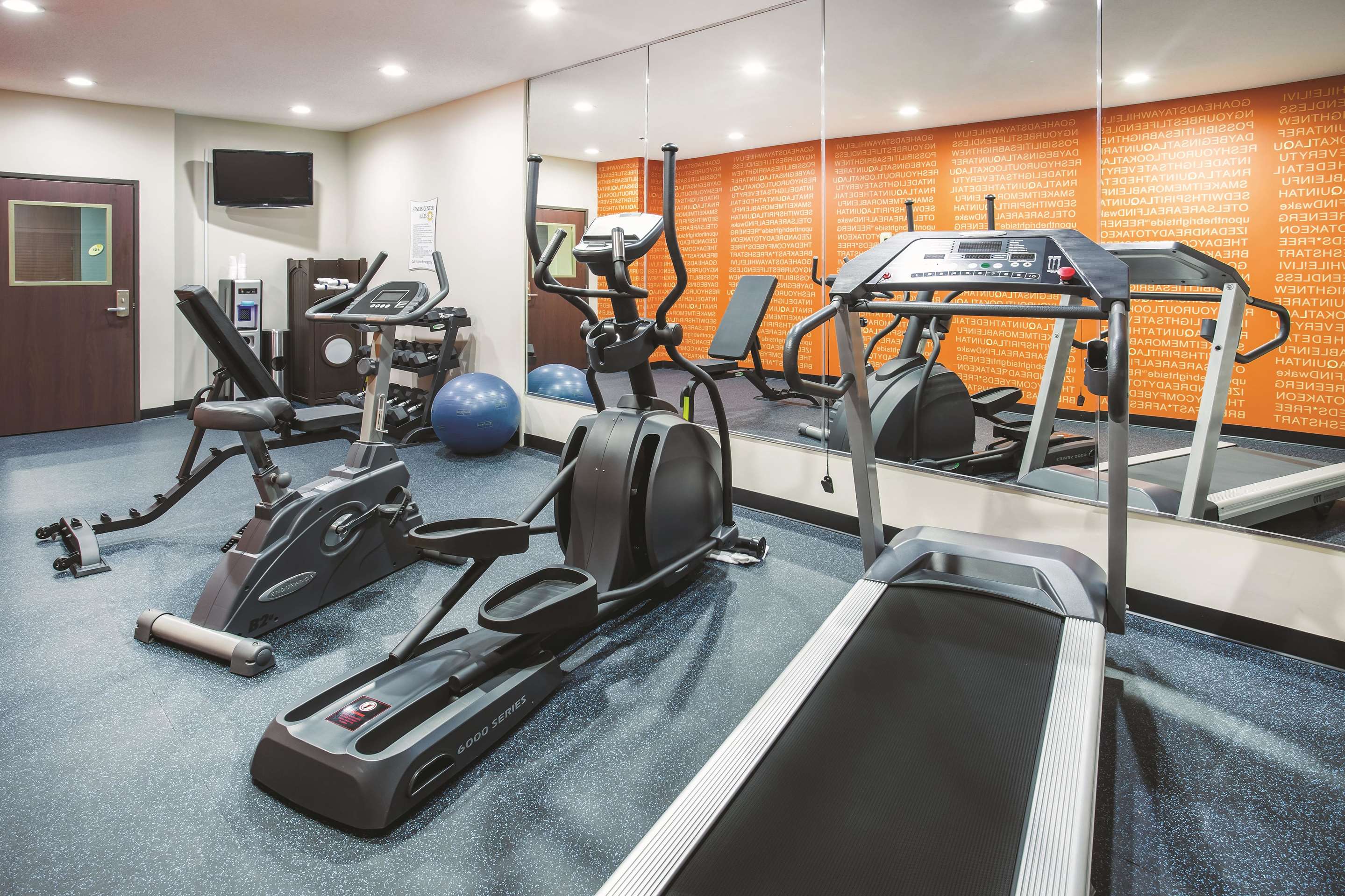 Health club | La Quinta Inn & Suites by Wyndham Evansville