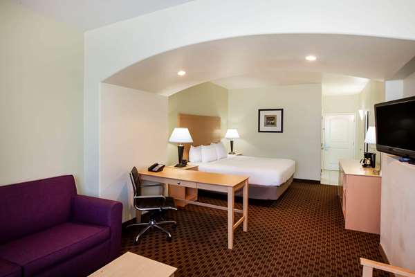  - La Quinta Inn & Suites Odessa