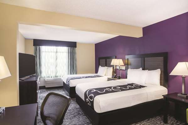  - La Quinta Inn & Suites Clearwater