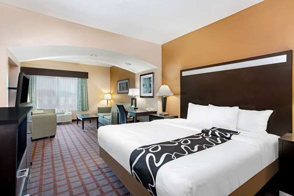 Suite - La Quinta Inn & Suites Airport Plainfield - I-70, Exit 66