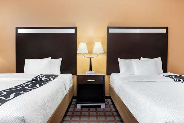  - La Quinta Inn & Suites Airport Plainfield - I-70, Exit 66