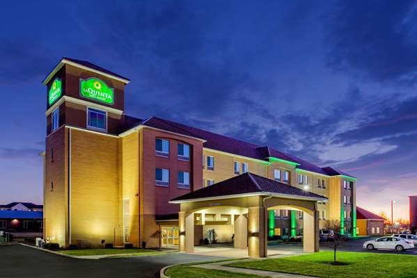 Exterior view - La Quinta Inn & Suites Airport Plainfield - I-70, Exit 66
