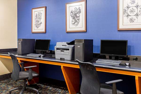 Conference Area - La Quinta Inn & Suites Airport Plainfield - I-70, Exit 66