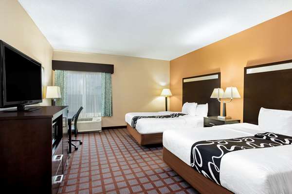  - La Quinta Inn & Suites Airport Plainfield - I-70, Exit 66