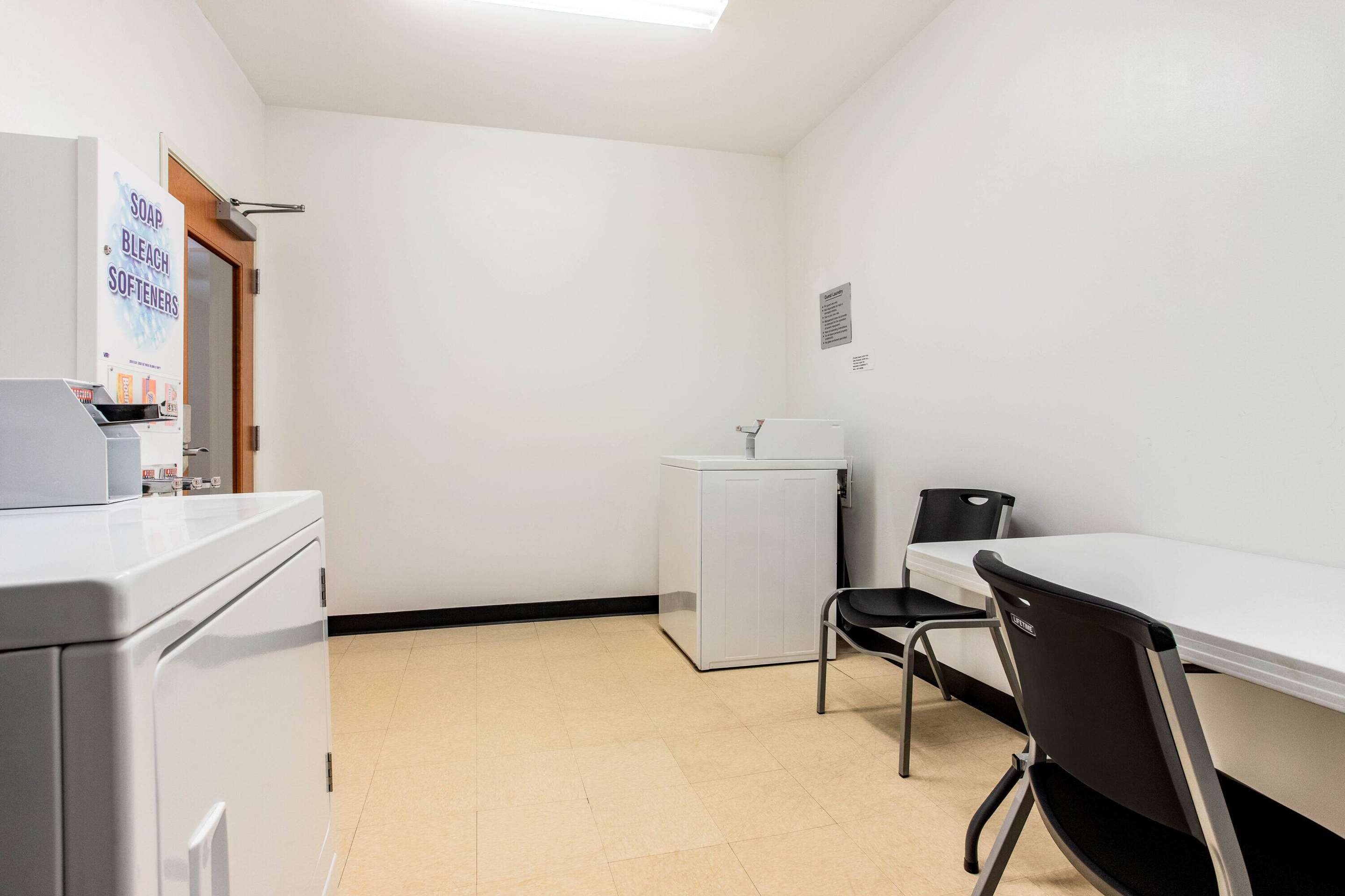 Laundry | La Quinta Inn & Suites by Wyndham Indianapolis Airport West