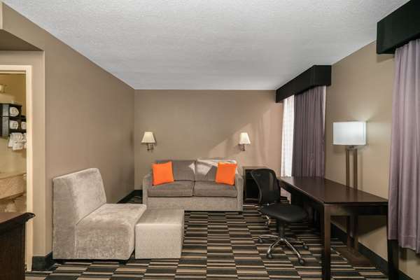 Suite - La Quinta Inn & Suites Memphis - I-240, Exit 24
