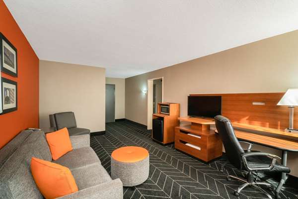 Suite - La Quinta Inn & Suites Memphis - I-240, Exit 24