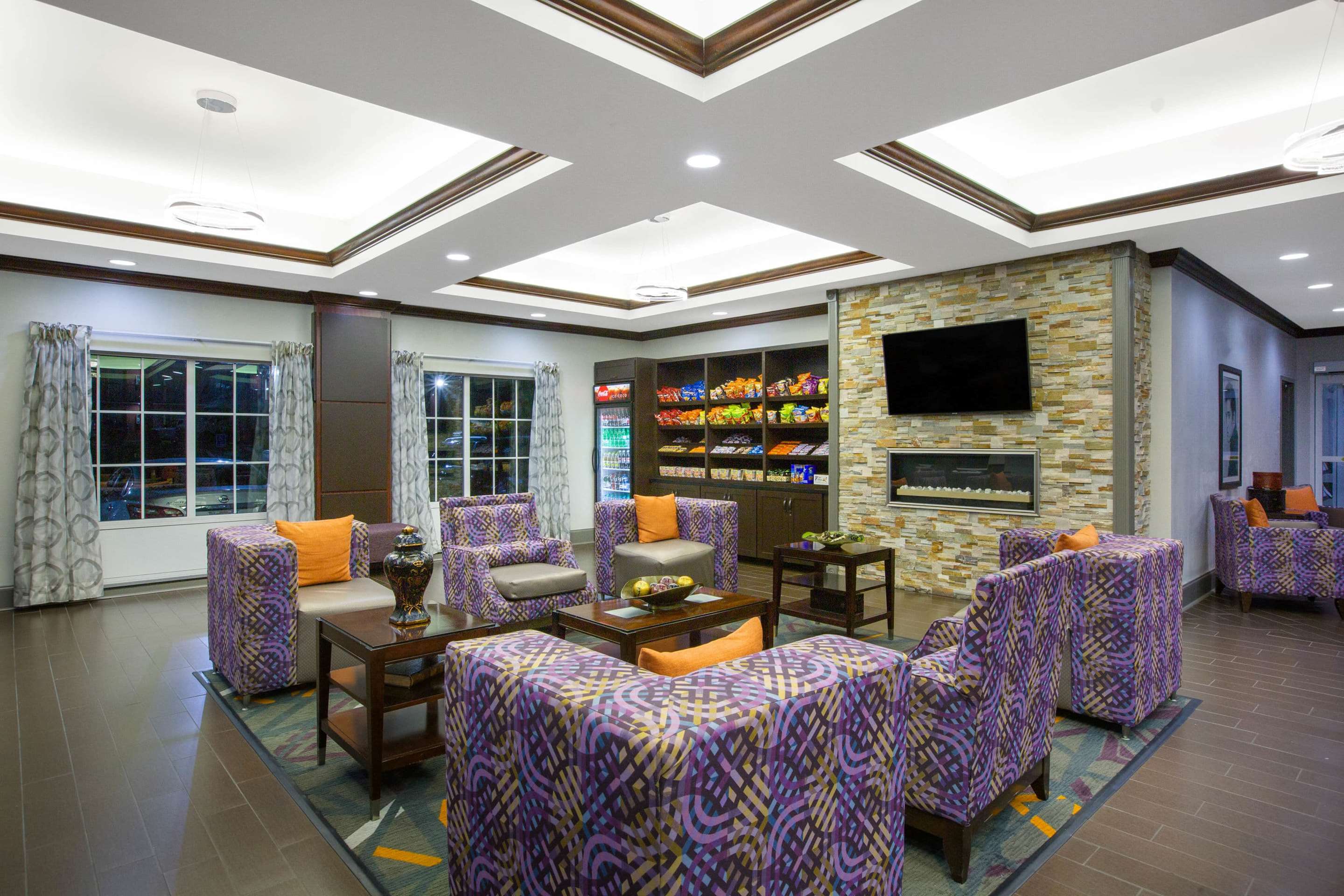Lobby | La Quinta Inn & Suites by Wyndham Tupelo