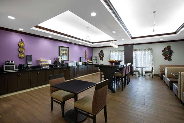  - La Quinta Inn & Suites Tupelo - I-22, Exit 86