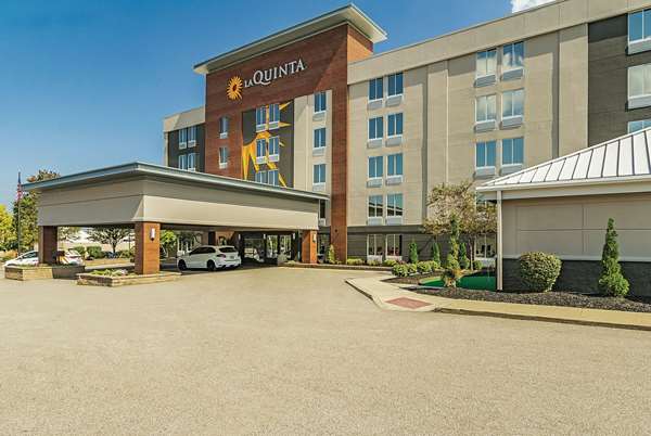 Exterior view - La Quinta Inn & Suites North Olmsted - I-480, Exit 6
