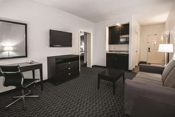 Suite - La Quinta Inn & Suites Cedar Park