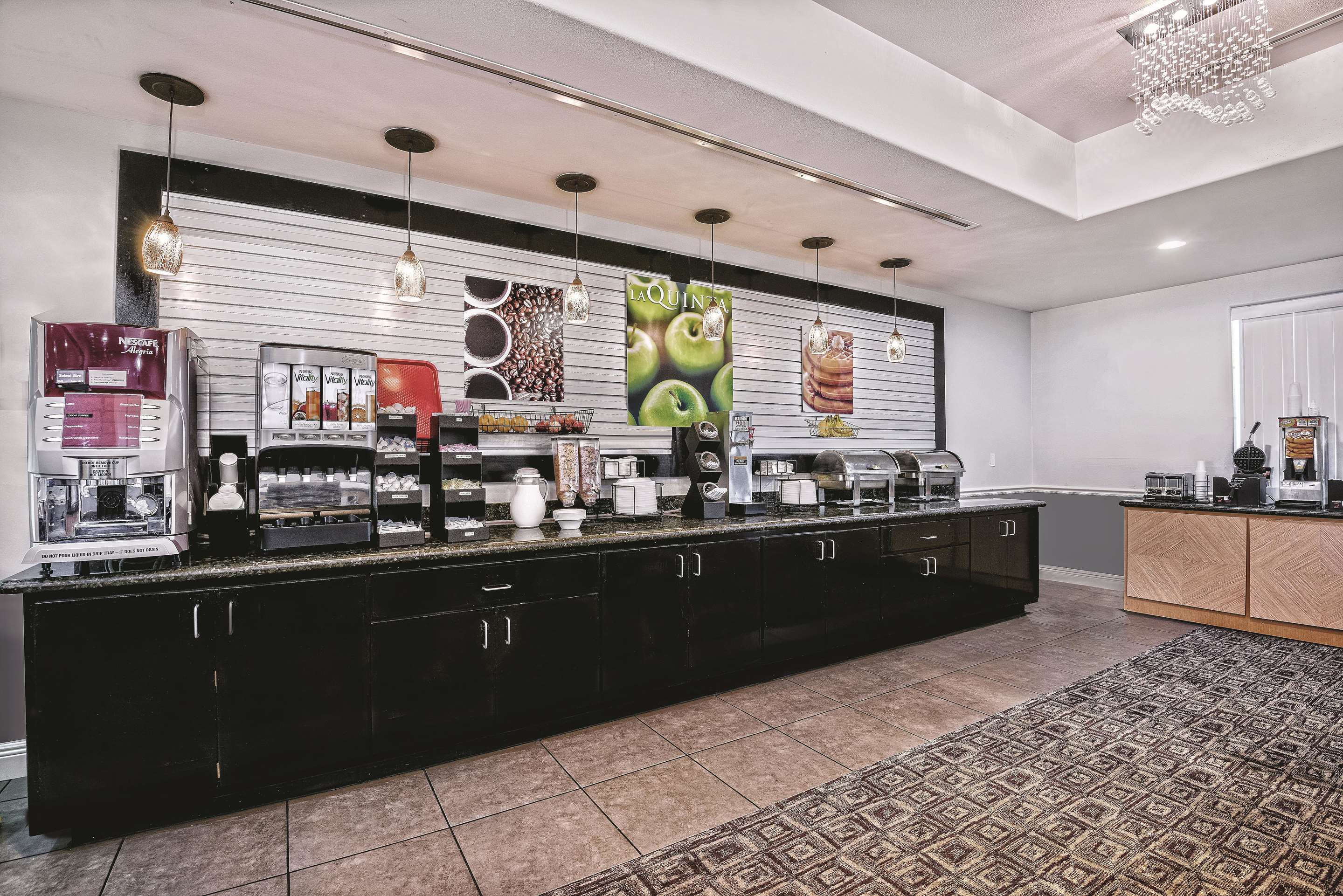 Property amenity | La Quinta Inn & Suites by Wyndham Austin - Cedar Park