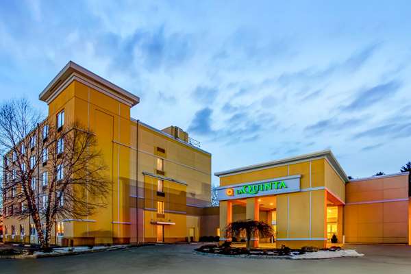 Exterior view - La Quinta Inn & Suites Danbury - I-84, Exit 8