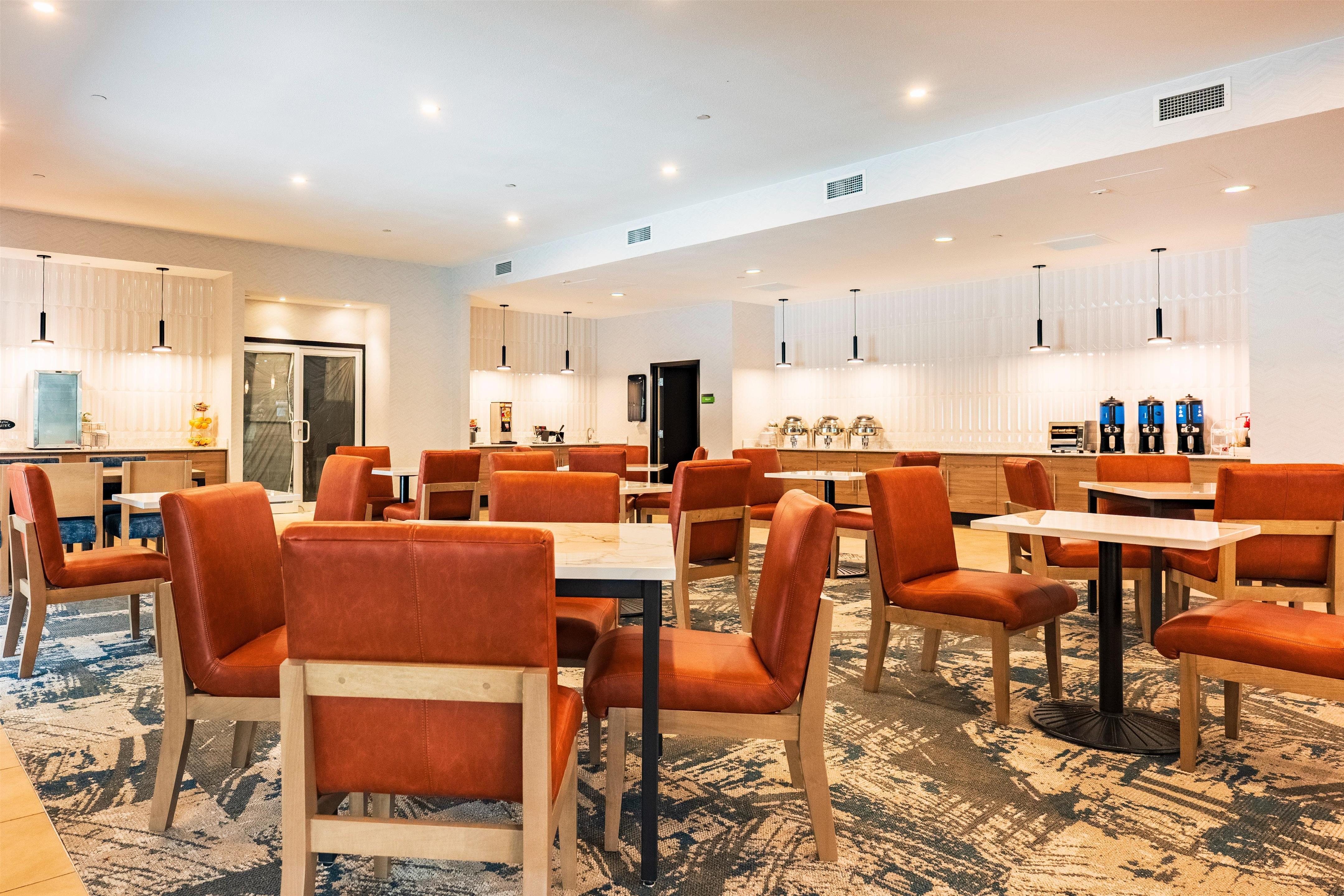 Breakfast Area | La Quinta Inn & Suites by Wyndham Danbury