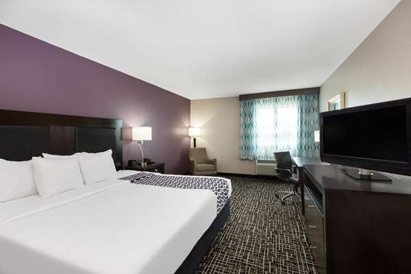  - La Quinta Inn Blue Springs - I-70, Exit 18