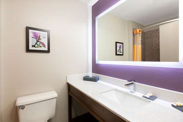  - La Quinta Inn Blue Springs - I-70, Exit 18