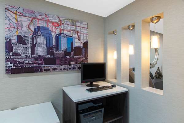 Conference Area - La Quinta Inn Blue Springs - I-70, Exit 18