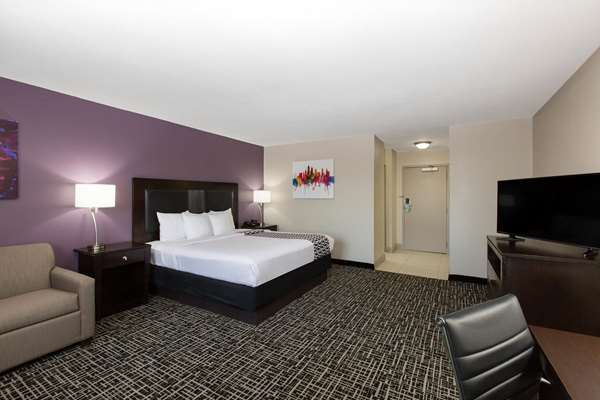  - La Quinta Inn Blue Springs - I-70, Exit 18