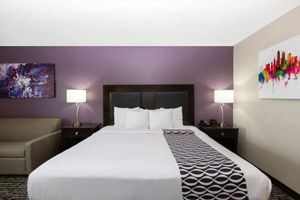  - La Quinta Inn Blue Springs - I-70, Exit 18