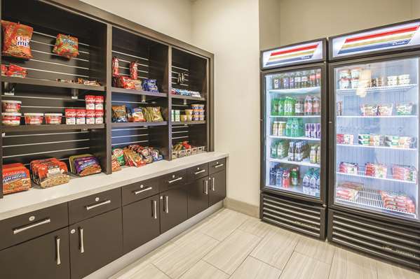  - La Quinta Inn & Suites Hattiesburg - I-59, Exit 65