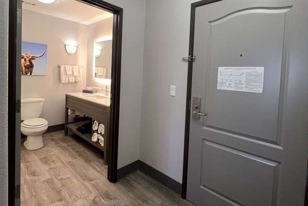  - La Quinta Inn & Suites Big Spring - I-20, Exit 176 & 177