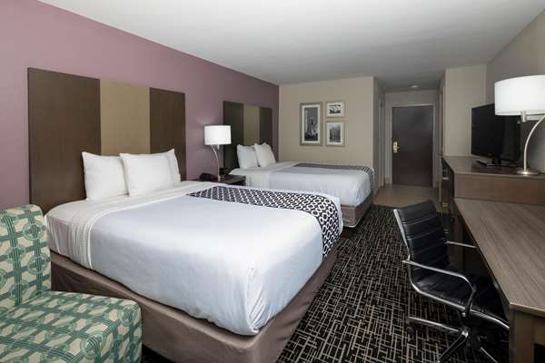  - La Quinta Inn & Suites Snellville