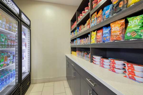  - La Quinta Inn & Suites Snellville