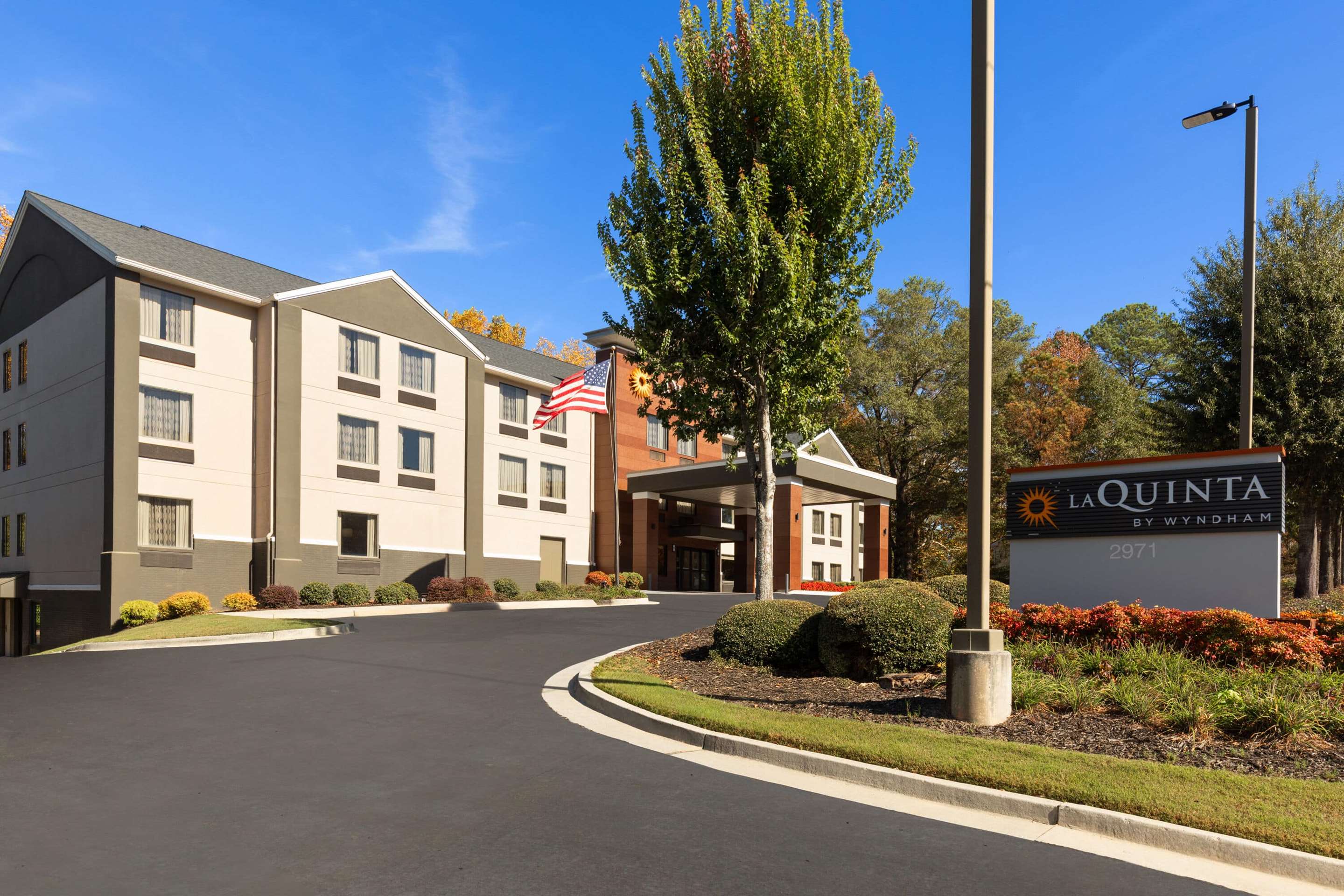 Exterior | La Quinta by Wyndham Snellville - Stone Mountain