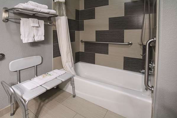  - La Quinta Inn & Suites Hutchins - I-45, Exit 274