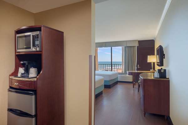  - La Quinta Inn & Suites Cocoa Beach