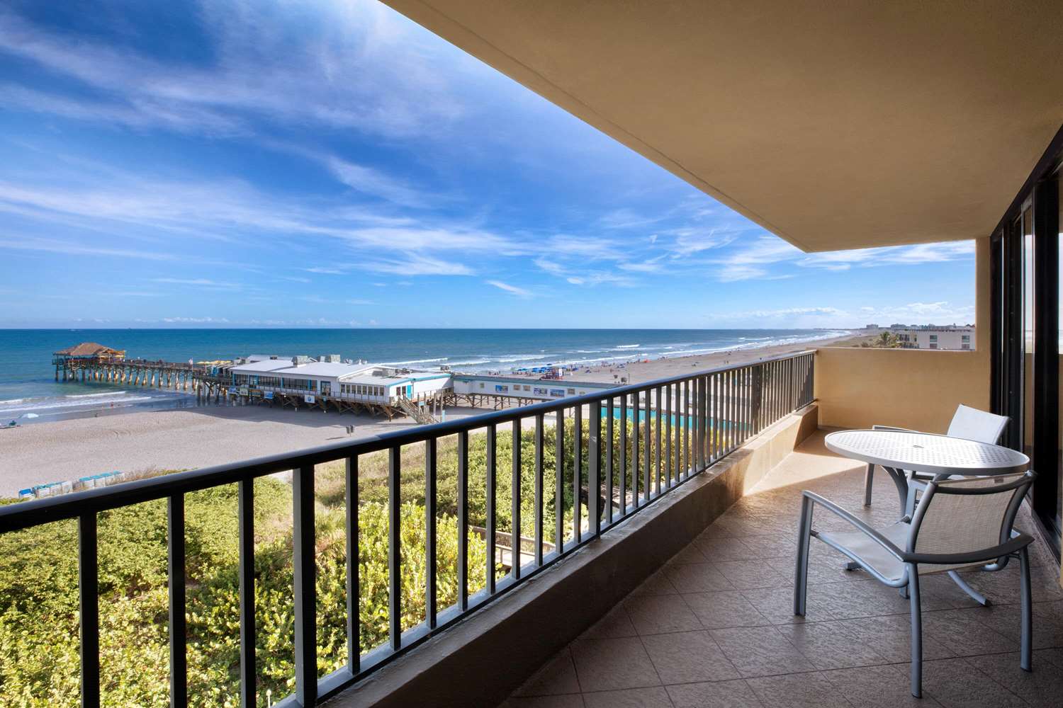 La Quinta Inn & Suites Cocoa Beach, FL See Discounts