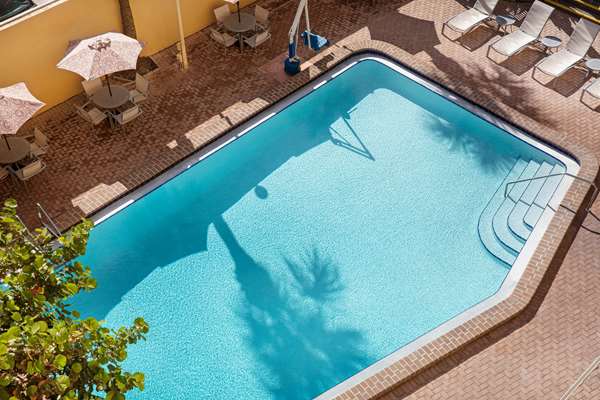 Pool - La Quinta Inn & Suites Cocoa Beach