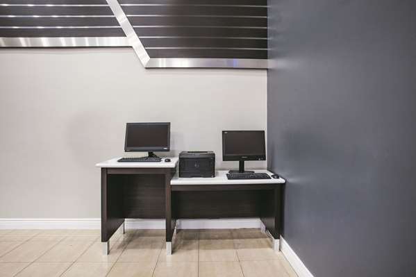 Conference Area - La Quinta Inn & Suites Dublin - I-580, Exit 45