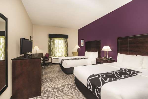  - La Quinta Inn & Suites Jeffersontown - I-64, Exit 17