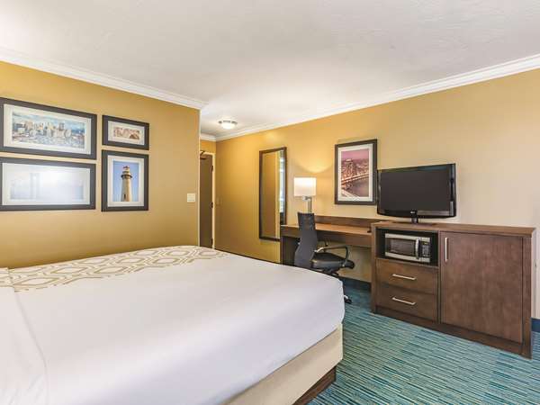  - La Quinta Inn & Suites SFO Airport West Millbrae