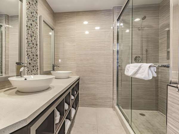 Suite - La Quinta Inn & Suites SFO Airport West Millbrae