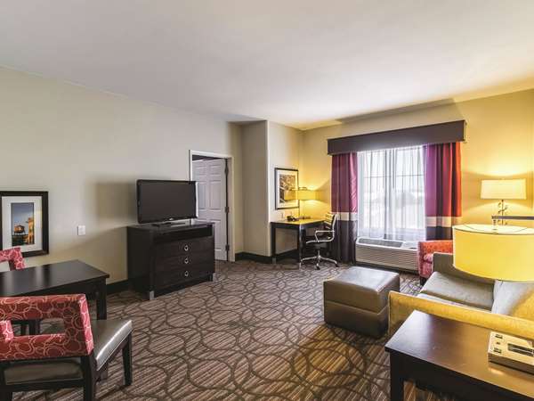 Suite - La Quinta Inn & Suites Fargo - I-94, Exit 348