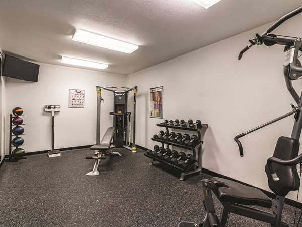 Fitness/ Exercise Room - La Quinta Inn & Suites Fargo - I-94, Exit 348