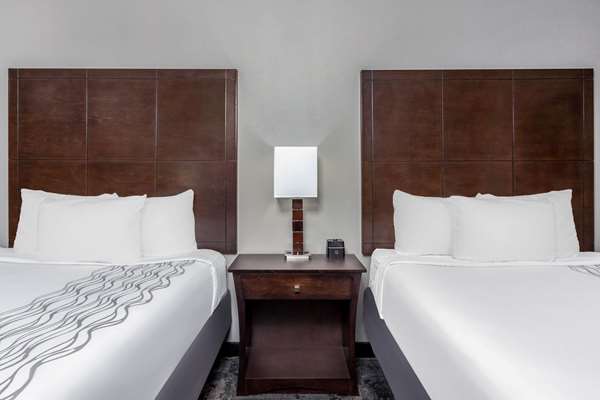  - La Quinta Inn & Suites Columbus - I-65, Exit 68