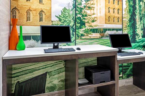 Conference Area - La Quinta Inn & Suites Columbus - I-65, Exit 68