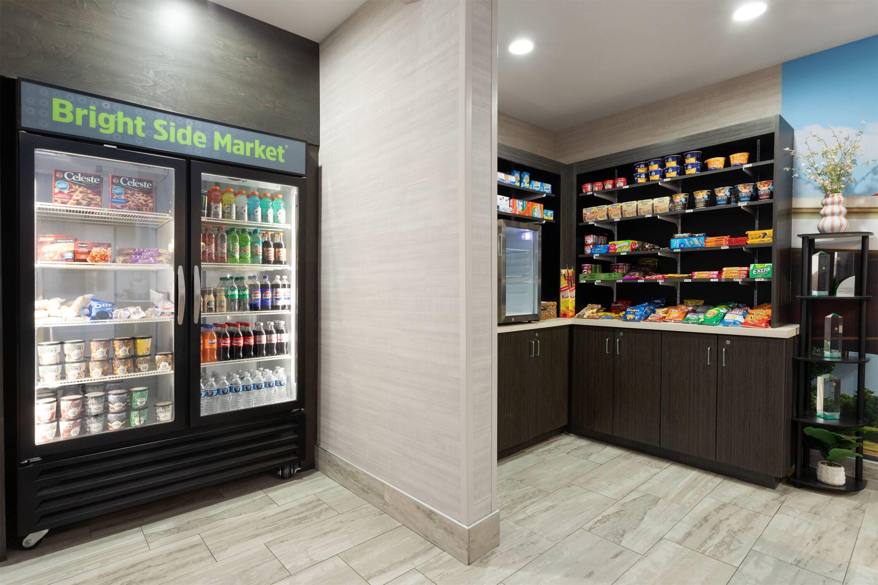 Property amenity | La Quinta Inn & Suites by Wyndham Columbus - Edinburgh